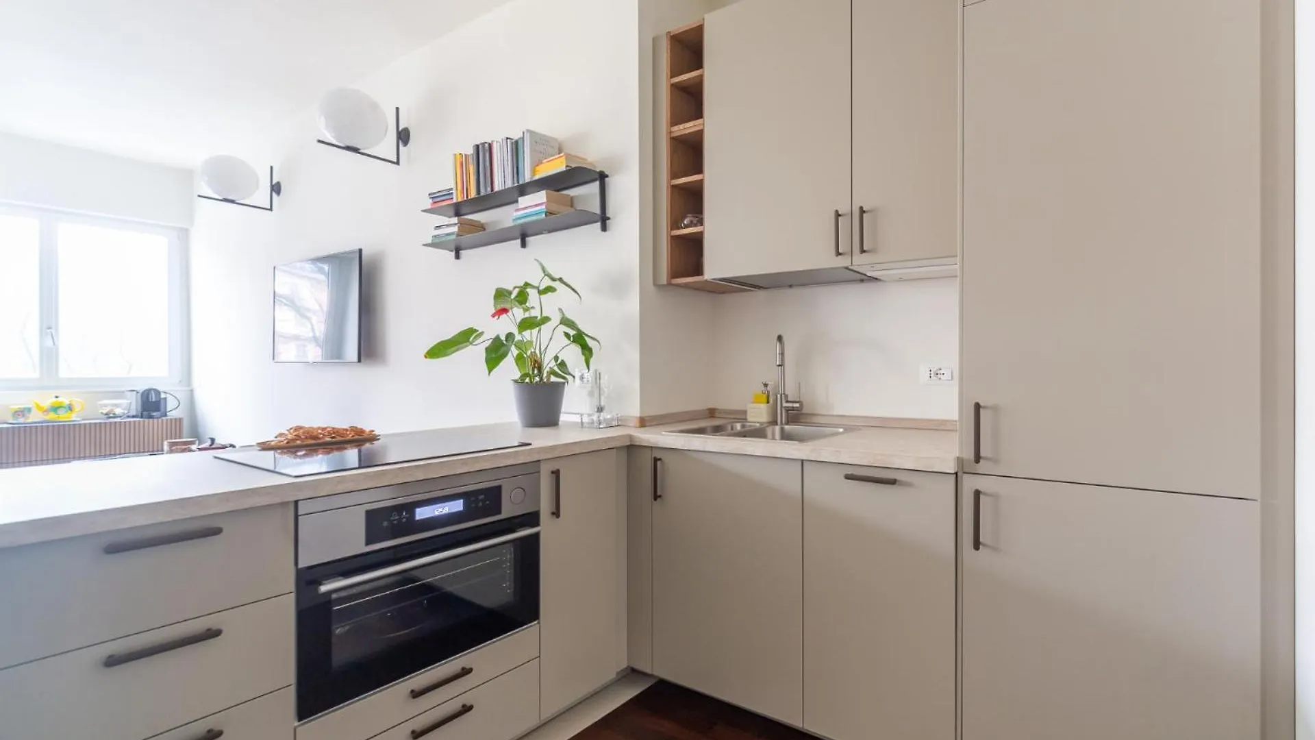 Charming & Bright Apartment Near Milan'S Fashion District 0*, Milano Italien